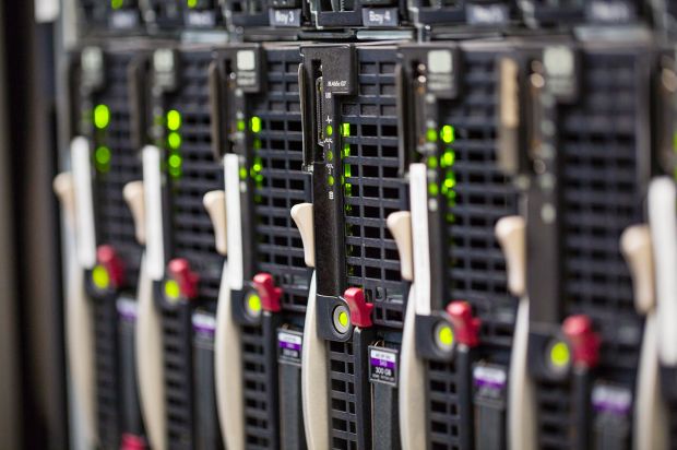 با سخت افزار سیستم عامل ، SSD های HP دقیقاً بعد از 40،000 ساعت متوقف می شوند